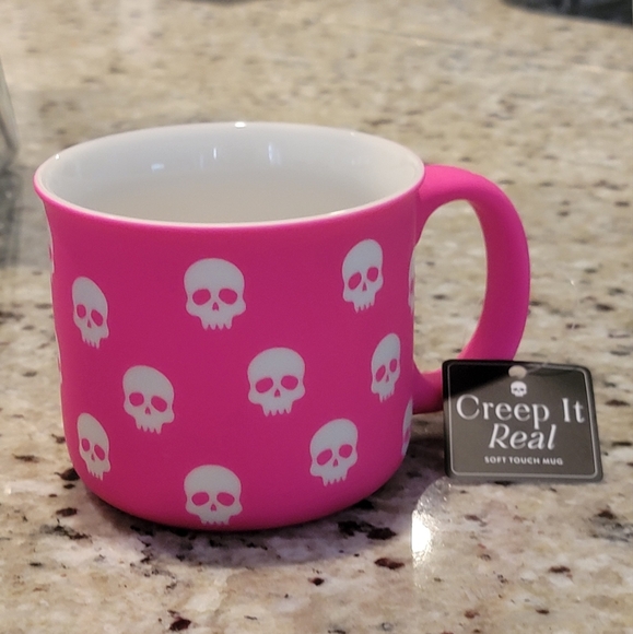 Creep it Real Pink Skull Mug NWT - Picture 2 of 4